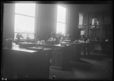 General View of workers at the old seed laboratory. Apr-24