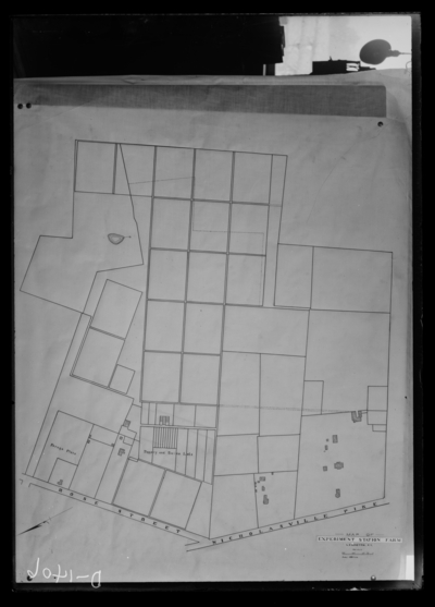 Map of station farm. 4/27/1909