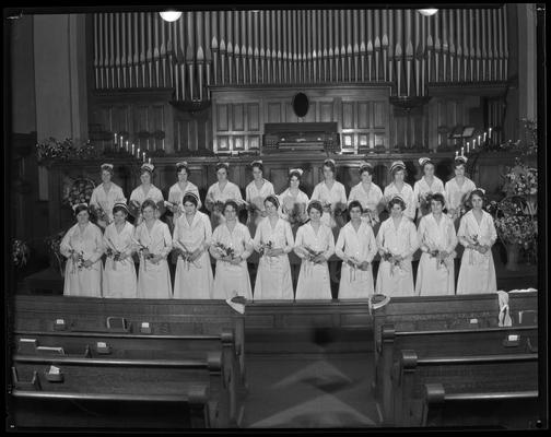 Good Samaritan Hospital, 310-330 South Limestone; group, graduating class in chapel (nurses)
