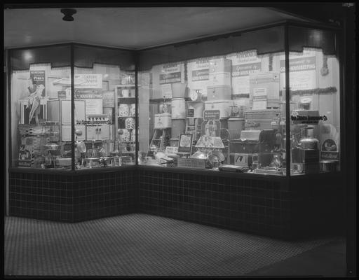 Van Deren Hardware Company, 340 West Main; exterior window