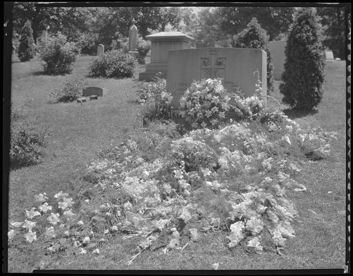 Mrs. Jessie Spencer; grave