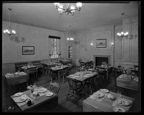 Baskets' Restaurant; interior