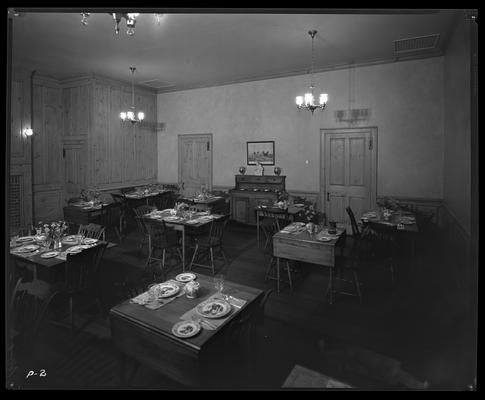 Baskets' Restaurant; interior