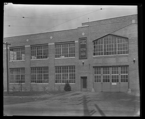 Consolidated Coach Corporation, exterior; 801 North Limestone