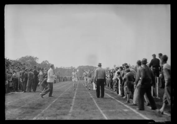 University of Kentucky Track Meet, race (1934 Kentuckian)