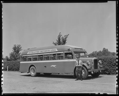 Consolidated Coach Corporation, new bus; 801 North Limestone (Southeastern Greyhound Lines, 