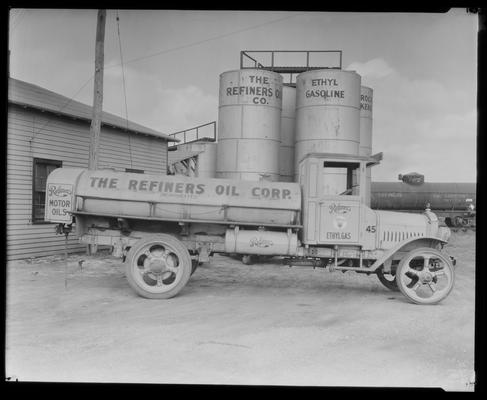 Penny Oil Company; exterior, oil tanks (Clay Oman, Refiners Oil Company) (gas, service station)