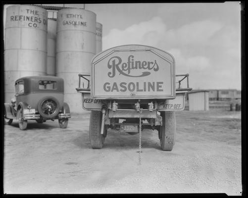 Penny Oil Company; exterior, oil truck (Clay Oman, Refiners Oil Company) (gas, service station)