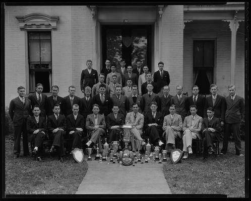 Sigma Alpha Epsilon fraternity; groups, trophies