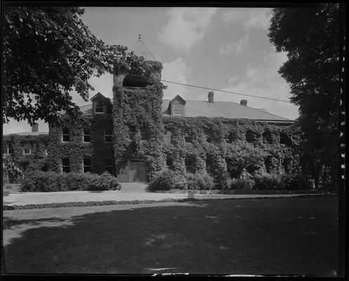 University of Kentucky campus, Mechanical Hall (1934 Kentuckian)