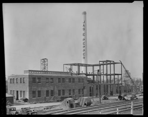 James E. Pepper Company (bourbon whiskey distillery); construction