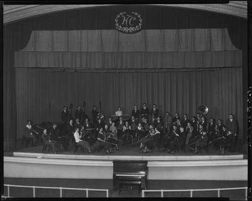 Henry Clay High School, 701 East Main; band