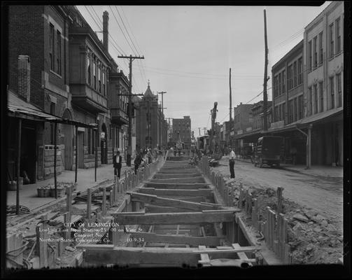 Northern States Construction Company (City of Lexington, looking east from station 25+00 on Vine Street, contract no. 2)