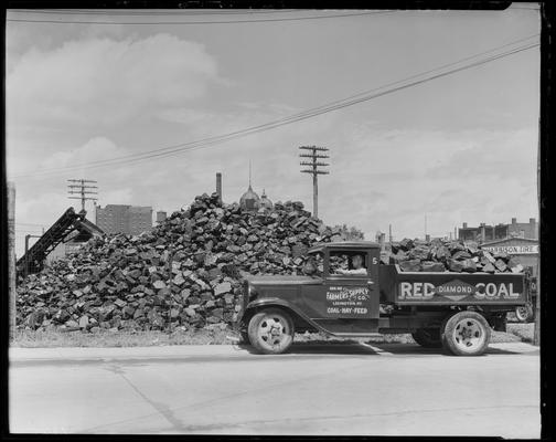 Farmers Supply Company, 325 East Vine; coal and truck (Red Diamond)