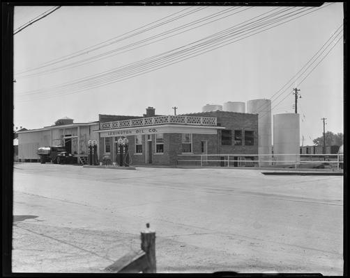 Lexington Oil Company; gas station, exterior (service station)