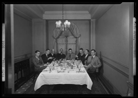 Webb Brothers (wholesale beer and ale); group at Lafayette Hotel (Fort Pitt Ale)
