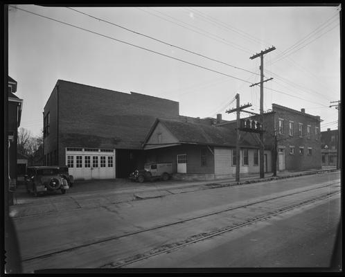 Hughes & Company (ice cream), High and Woodland Avenue; exterior