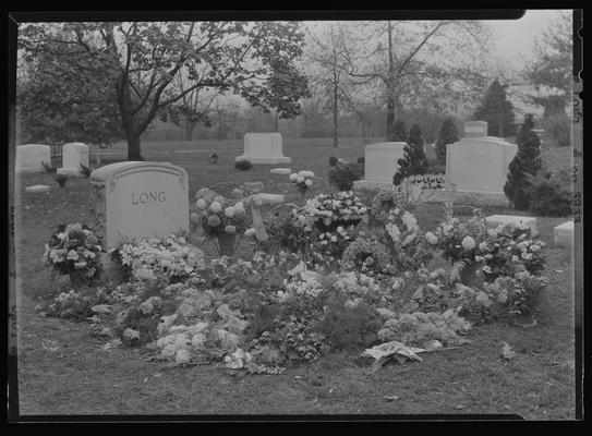 Mr.& Mrs. R. J. Long (Lafayette Studios); grave