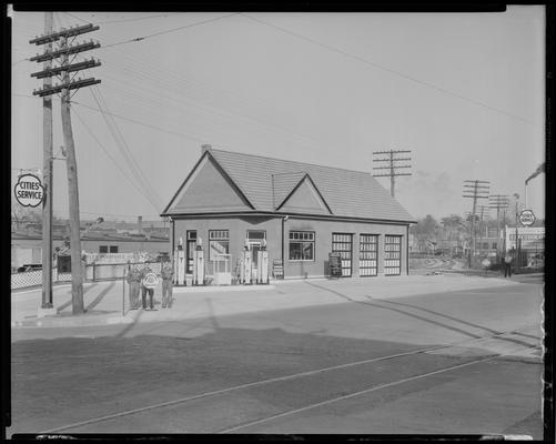 Cities Service Oil (gas station); exterior