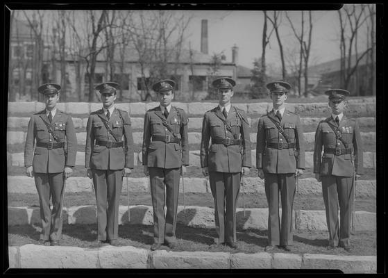 Unidentified military group (1936 Kentuckian)