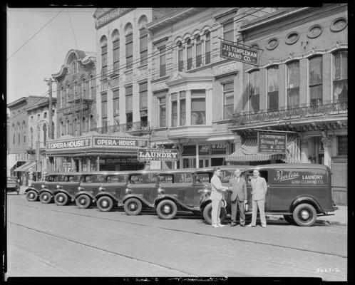 Peerless Laundry & Dry Cleaning, 149 North Broadway; Chevrolet trucks (J.H. Templeman Piano Company, Lexington Opera House, Ellis Drugs)