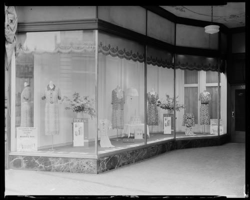 B.B. Smith & Company, 264 West Main; exterior window (