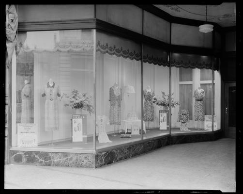 B.B. Smith & Company, 264 West Main; exterior window (