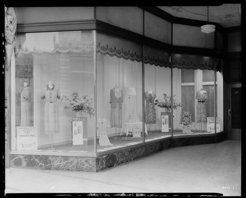 B.B. Smith & Company, 264 West Main; exterior window (