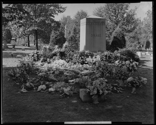 T.P. Drake; grave site (tombstone)