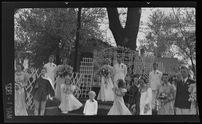 Transylvania (College) Day; Queen's court standing in lawn