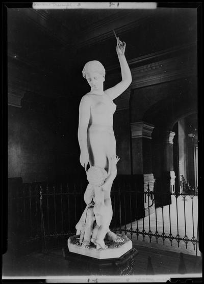 Women Triumphant; statue