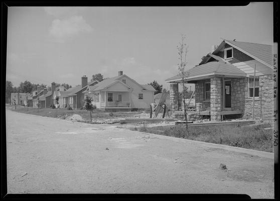 Headley Avenue Extension; houses beside road