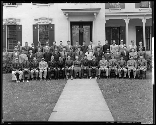 S.A.E (Sigma Alpha Epsilon) fraternity house, 230 South Limestone; exterior of house; group photo of members
