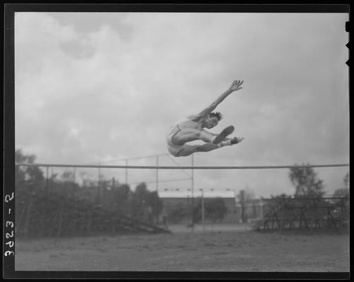 University of Kentucky Track Team (1939 Kentuckian), individual, high jump