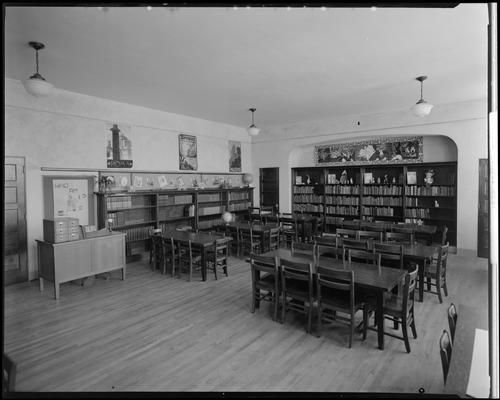 Kenwick School (Henry Clay Boulevard), library; desk and chairs in library