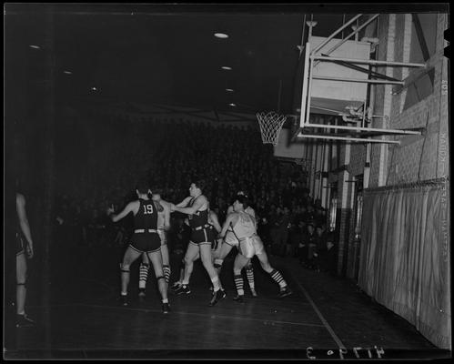 Basketball; Alabama verses Kentucky game (1939 Kentuckian) (University of Kentucky), players on court