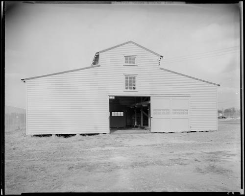 J. Fred Beggs & Sons, contractors (construction); Narcotic Farm, barn under construction, exterior view