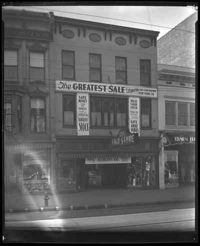 Fair Stone, department store, 146 West Main; exterior (Partial view of Diamond Brothers, Basset's)