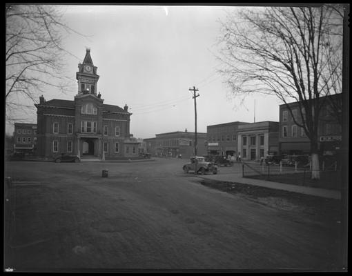 Texas Louisiana Power Company (Columbia, Kentucky); courthouse, town square