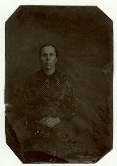 Portrait of an unidentified woman.  The same woman as in image no. 66 and 89