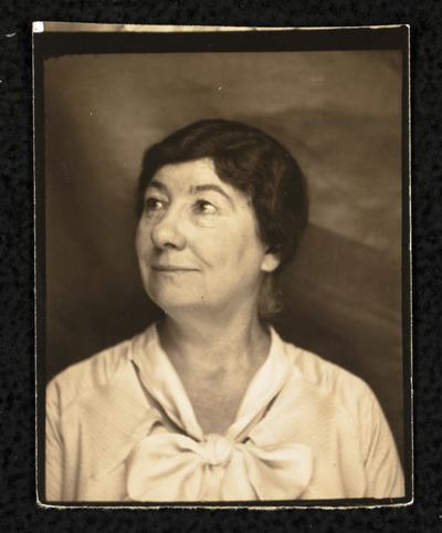 Passport photograph of Cora Wilson Stewart as an older woman, facing left