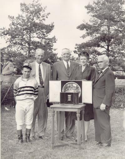 Horse Industry; Identified; PJ Bailey, Price Saller, Lewis J. Tutt, Mrs. Tutt, Sir Alexander Fleming