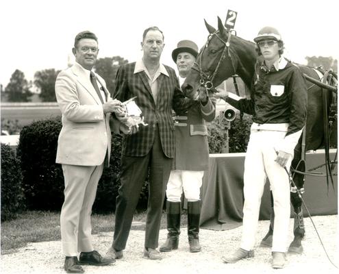 Horses; Harness Racing; Winner's Circle; Lil Miss Thompson and owners in the Winner's Circle