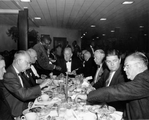 Horses; Thoroughbred Racing; Thoroughbred Club of America; Members of the Thoroughbred Club of America eating dinner