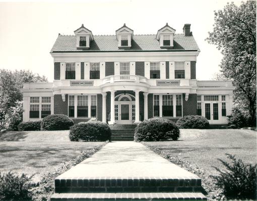 Houses; Unidentified; A large, old well-kept house