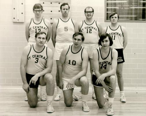 Kentucky Central; Basketball Team; Near duplicate of #2324