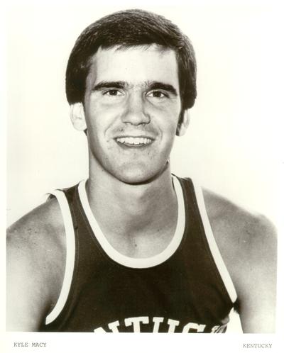 Macy, Kyle; Portrait of Kentucky basketball player Kyle Macy