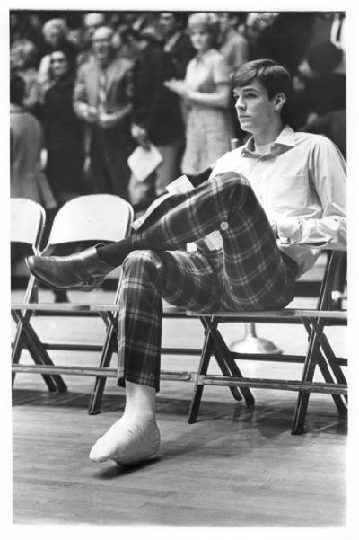 University of Kentucky; Basketball; Individual Players; Injured player in plaid pants and mod boots (same guy from #3201-3203)