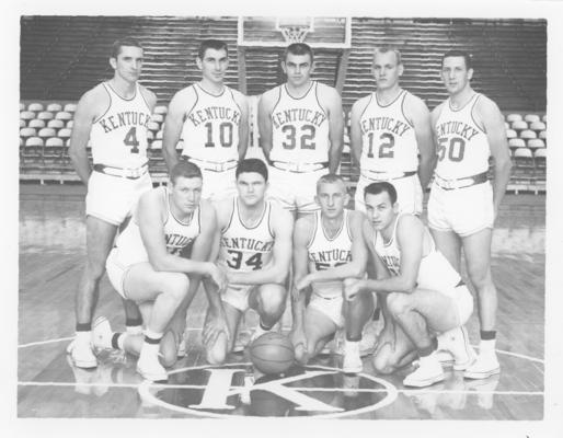 University of Kentucky; Basketball; Team Photos; Small photo of Kentucky basketball team
