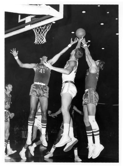 University of Kentucky; Basketball; UK vs. Florida; Kentucky #25 goes up for a dunk